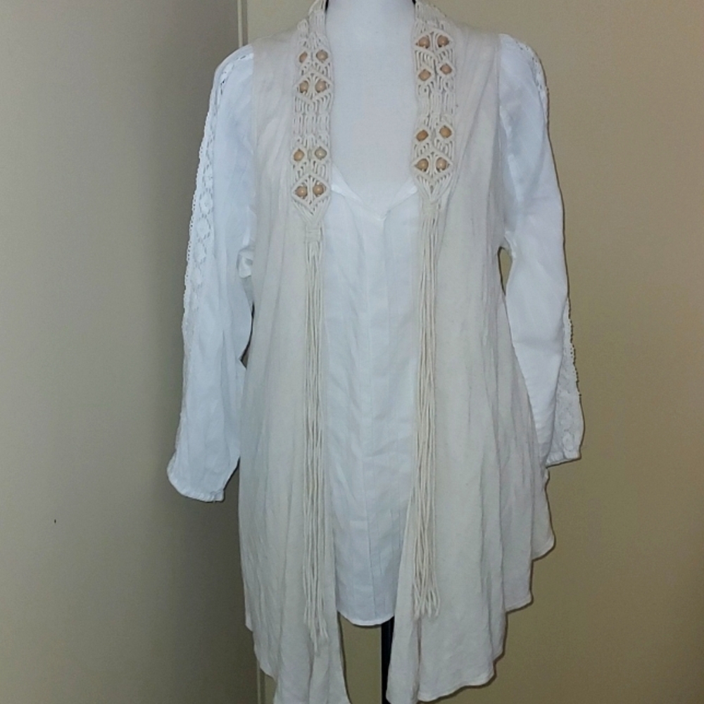 'Young at Heart Open Vest With Macramé Design